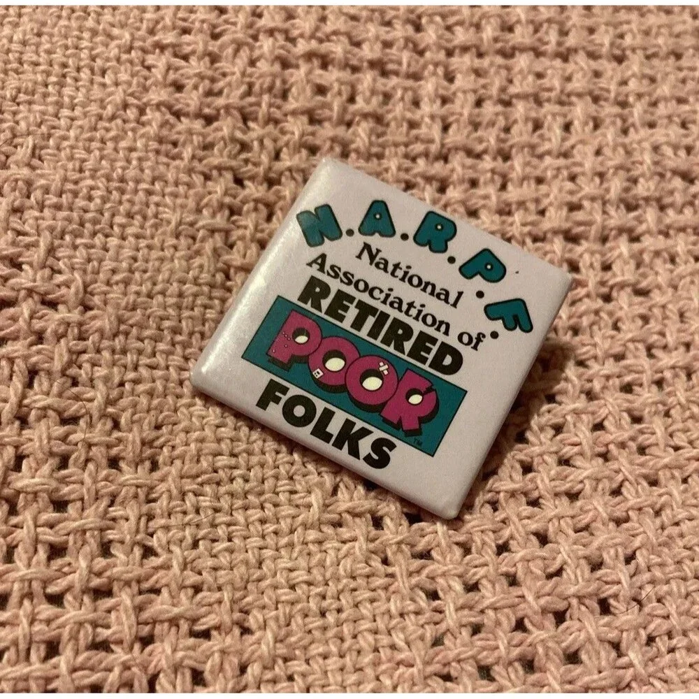 Funny Gag Gift Retired Senior Citizen Retirement Pin Button Over The Hill Old Ma
